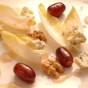 Chicoréesalat mit Blauschimmelkäse und meinDressing APFEL