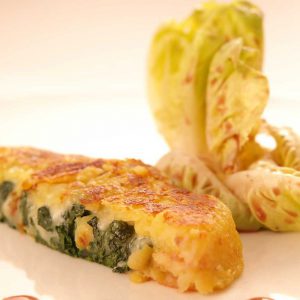 Gefülltes Kartoffelrösti mit Bergkäse und meinDressing KIRSCHE