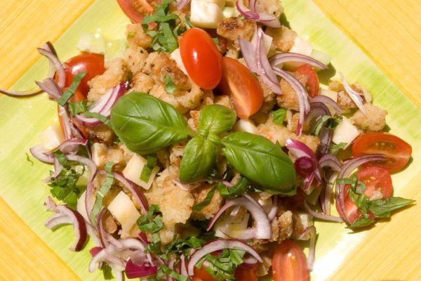 Panzanelle mit Odenwälder Handkäs´ und Tomatenessig - Essigmanufaktur zur Freiheit